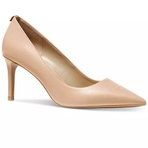 NWT Michael Kors Nude Pumps